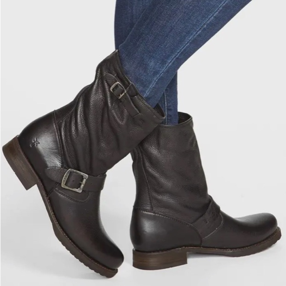Frye Veronica Short Slouchy Engineer Boots | Dark Brown Leather | Women’s 8.5